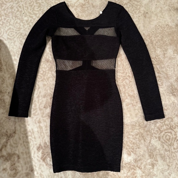 BCBGeneration Black Mesh Cutout Long Sleeve Dress Textured Size 0 - Picture 1 of 9